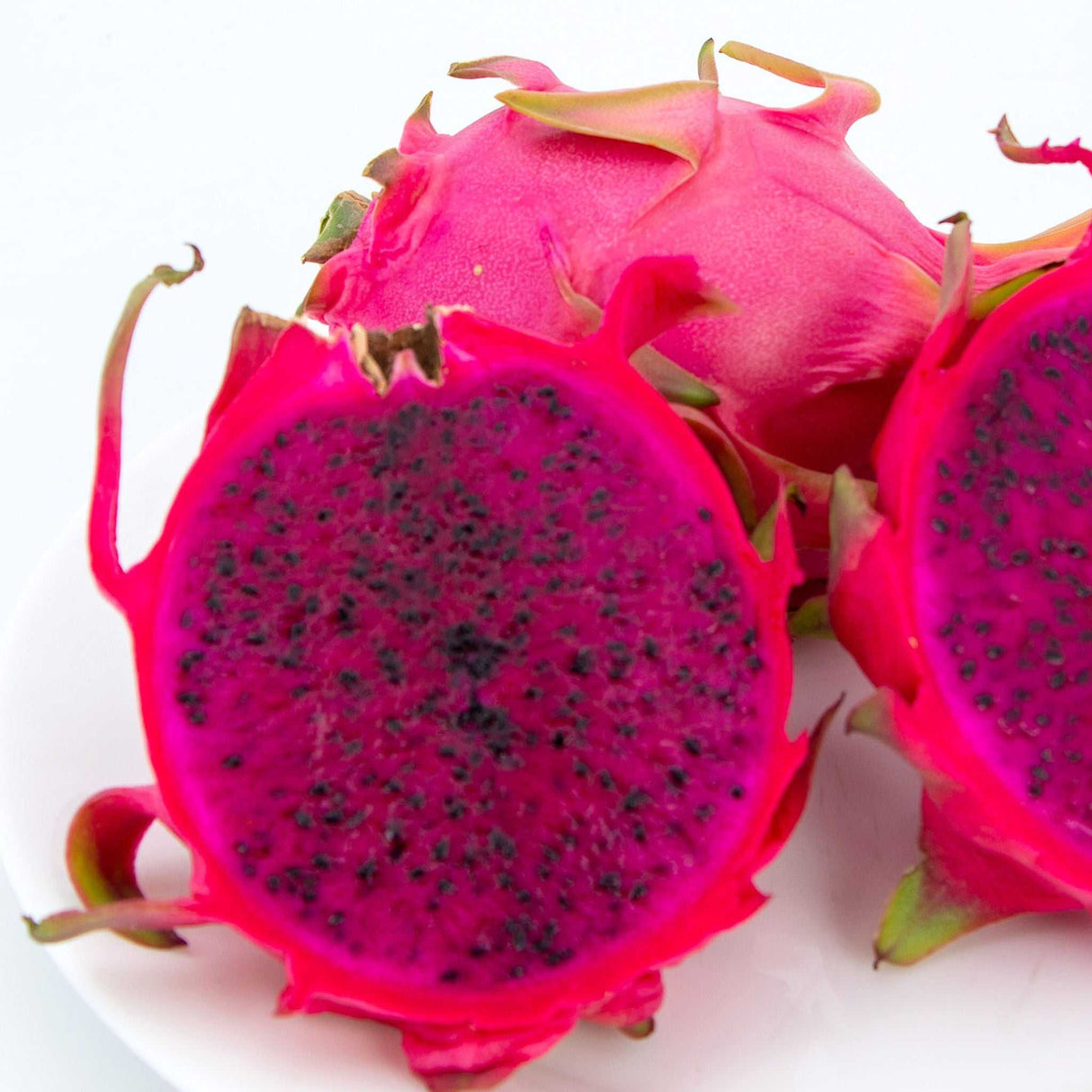 Drachenfrucht Pitahaya halbiert