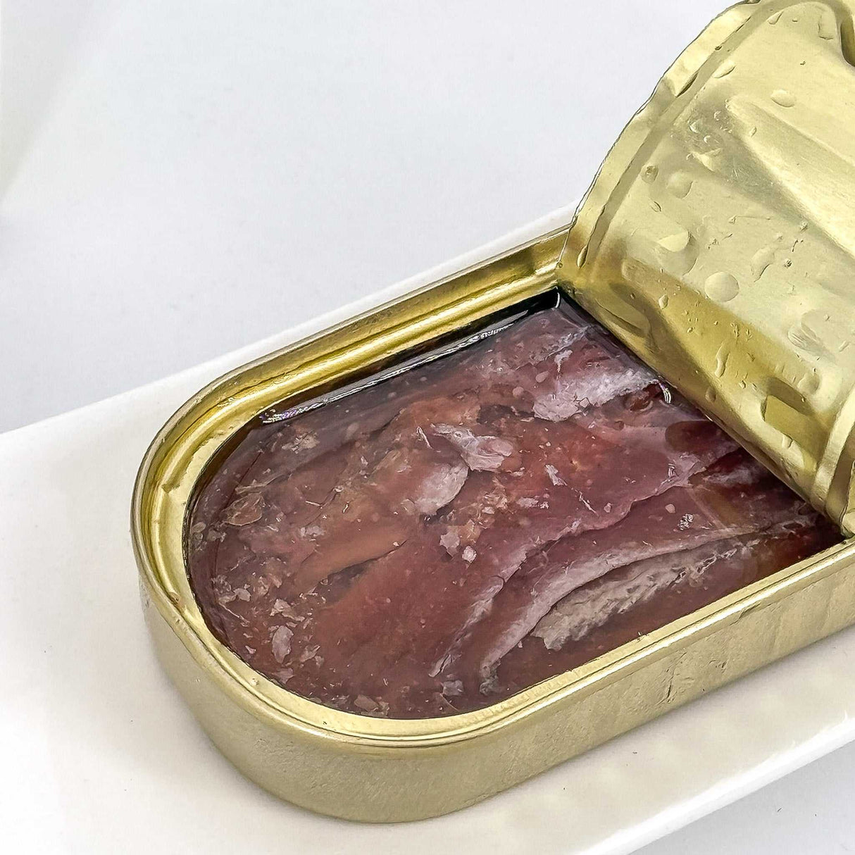 Sardellen-Filets in Pflanzenöl oben