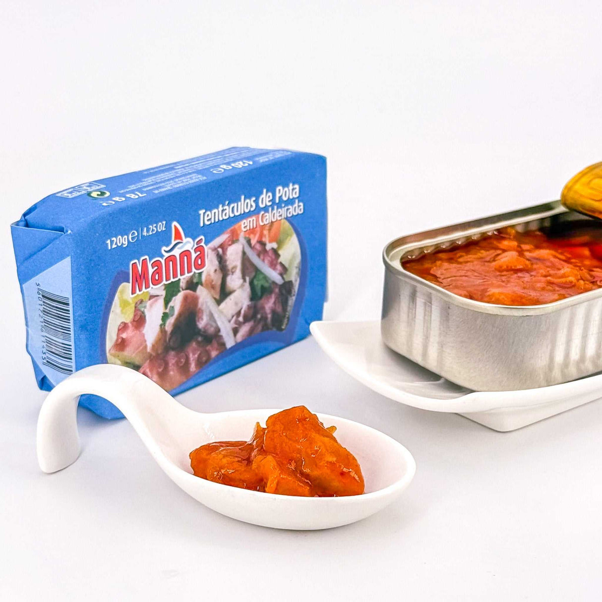 Tentakel vom Jumbo-Kalmar in American-Sauce nah