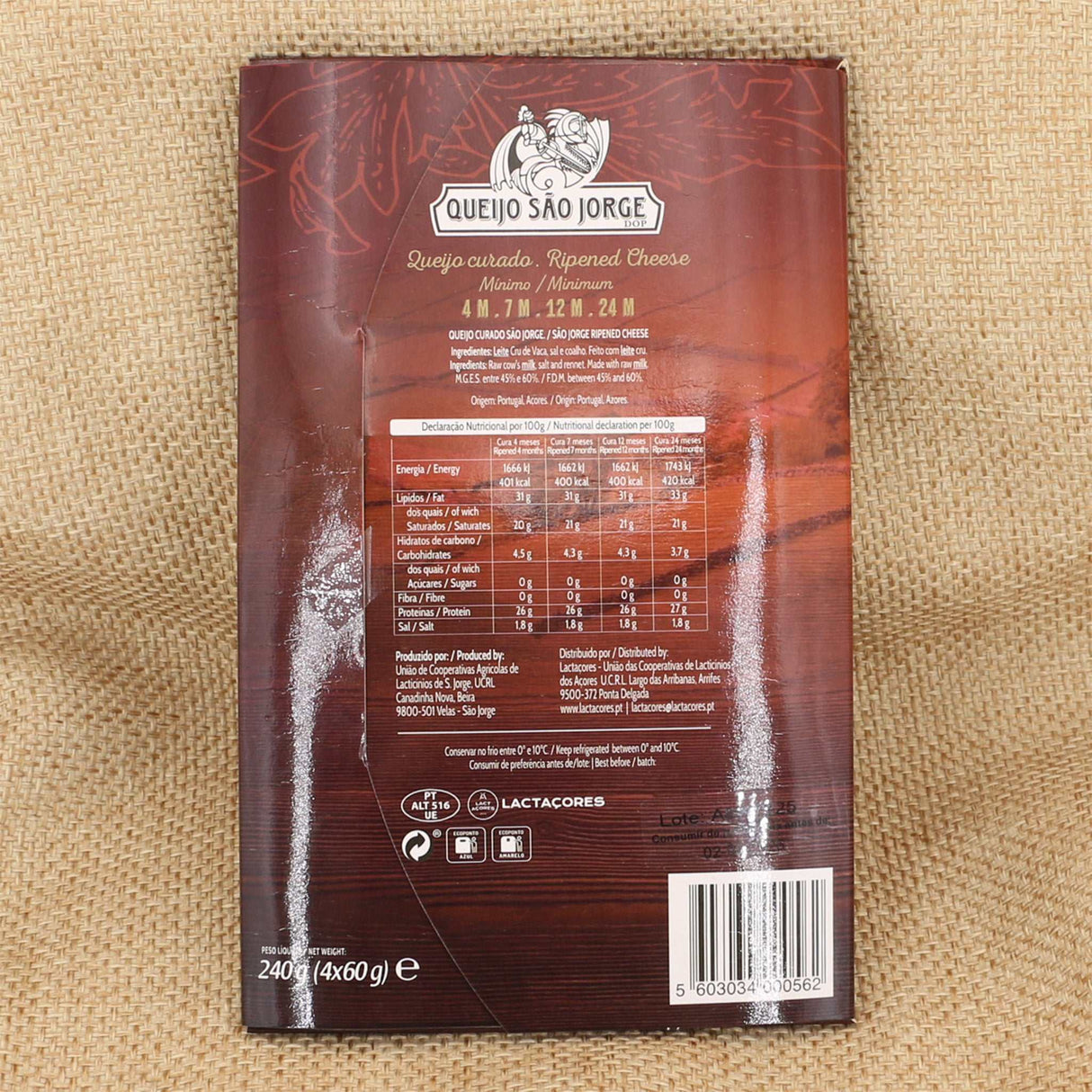 Käseplatte 4 Reifestufen São Jorge hinten
