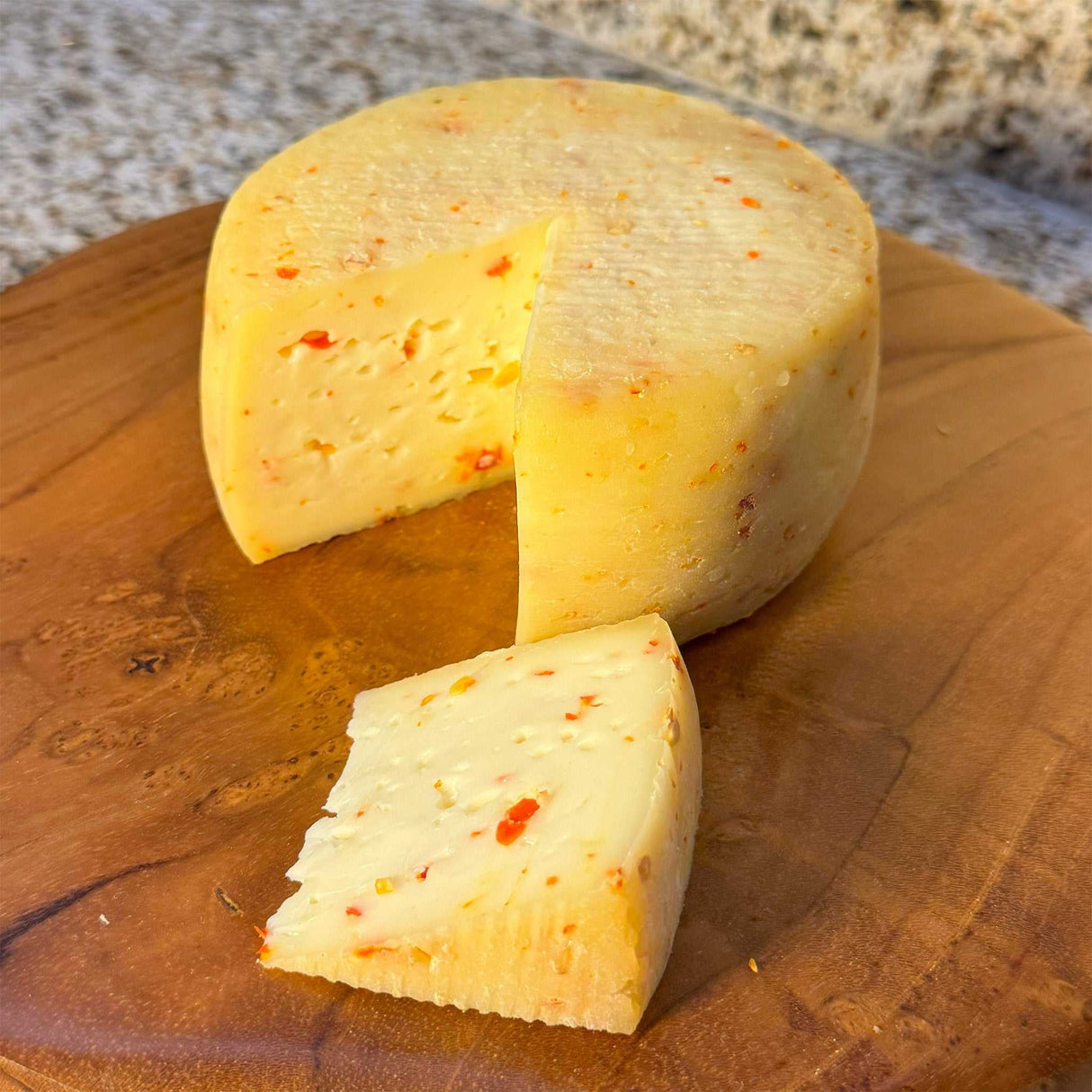Kuh-Käse gereift mit Chili Azoren Omorro