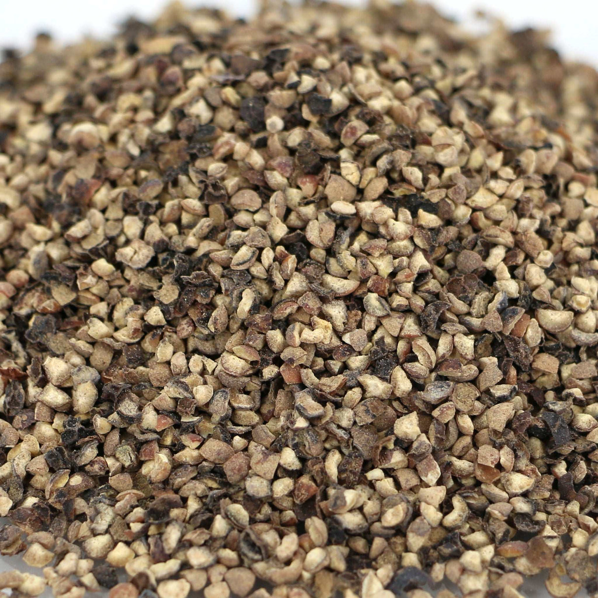 Pfeffer schwarz grob geschrotet