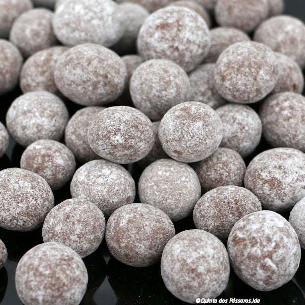 Schnee-Kaffeebohnen in Vollmilchschokolade