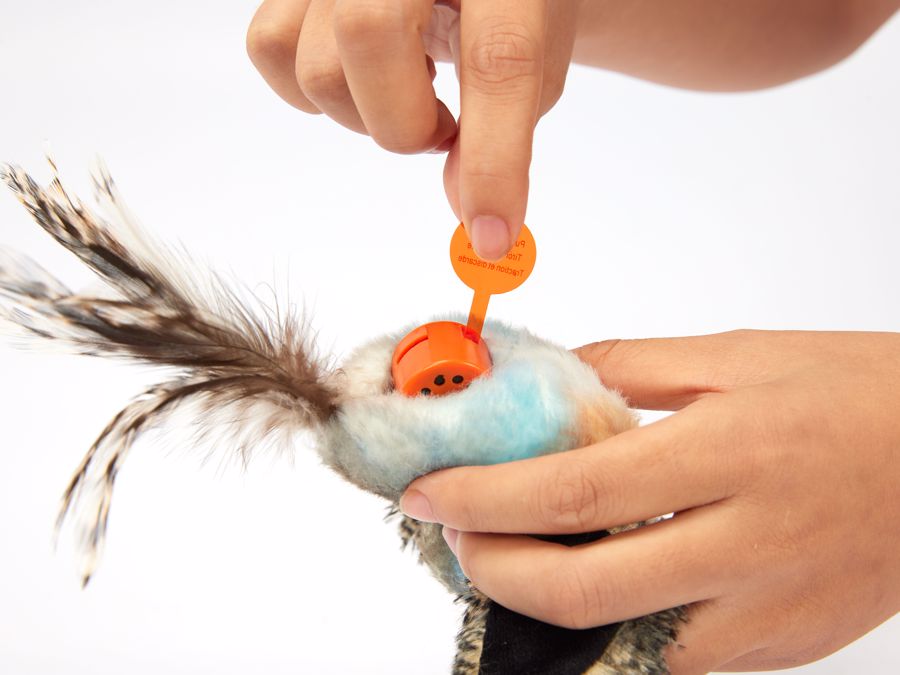 Katzenspielzeug blauer Vogel mit Katzenminze unten