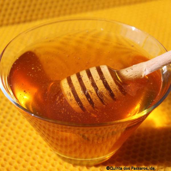 MultiblütenHonig in Schale