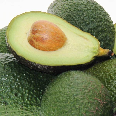 Avocados Hass aufgeschnitten