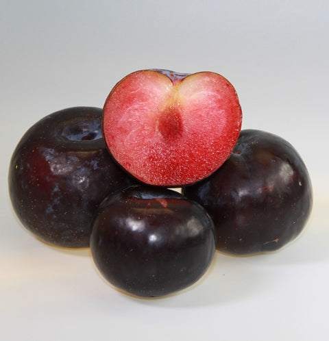 Pflaumen dunkel innen