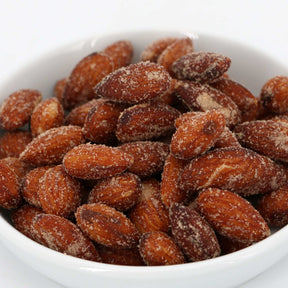 Geröstete Mandelkerne mit Salz-Essig