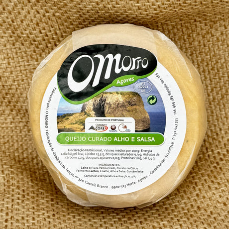 Kuh-Käse gereift mit Knoblauch und Petersilie Azoren Omorro Packung