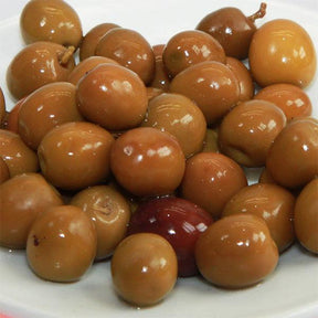 Olive grün Arbequina mit Stein