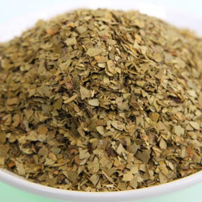 Mate-Tee Mateblätter geschnitten