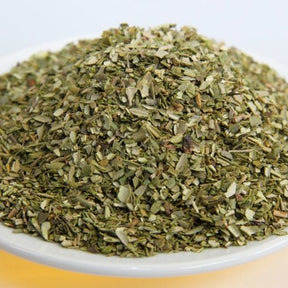 Olivenblätter geschnitten