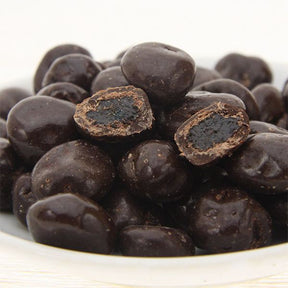 Weinbeere mit Zartbitterschokolade