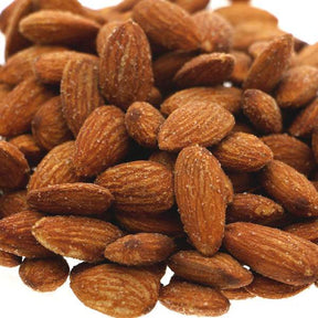 Mandelkerne geröstet mit Rauchsalz verfeinert