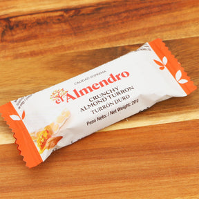 Turron crunchy hartes Mandelnougat / El Almendro Packung