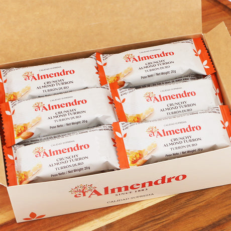 Turron crunchy hartes Mandelnougat / El Almendro Box offen
