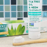 Teebaumöl-Zahncreme mit Niem paste nah