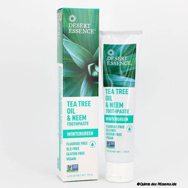 Teebaumöl-Zahncreme mit Niem / Dessert Essence / Pasta de dentes com tea tree oil e neem, 176g