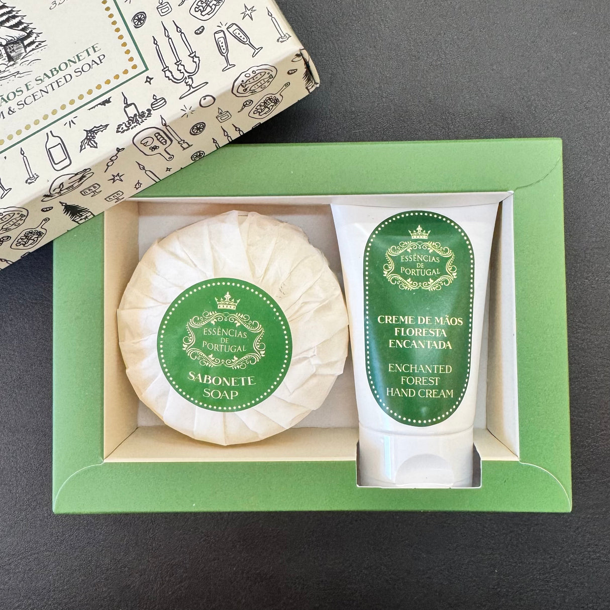 Geschenkset Duftseife + Handcreme Zauberwald  Essências de Portugal Box offen