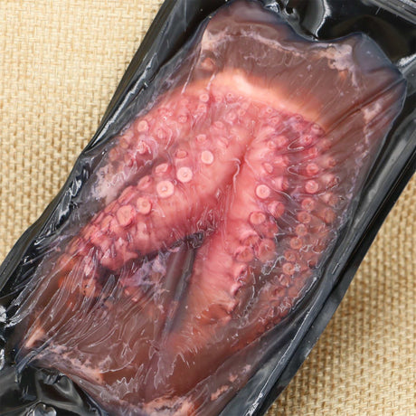 Oktopushälften gekocht in Packung